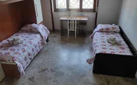 Sakura House Near Vesuvius, Herculaneum And Pompeii Free Parking