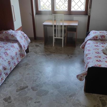 Apartamento Sakura House Near Vesuvius, Herculaneum And Pompeii Free Parking Torre del Greco Exterior foto