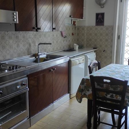 Apartamento Sakura House Near Vesuvius, Herculaneum And Pompeii Free Parking Torre del Greco Exterior foto
