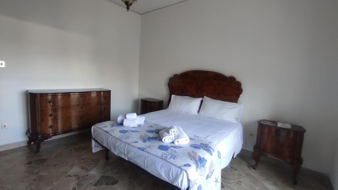 Apartamento Sakura House Near Vesuvius, Herculaneum And Pompeii Free Parking Torre del Greco Exterior foto