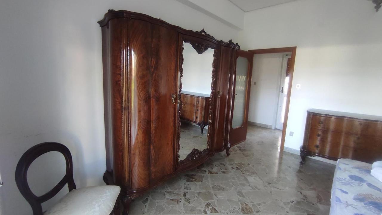 Apartamento Sakura House Near Vesuvius, Herculaneum And Pompeii Free Parking Torre del Greco Exterior foto