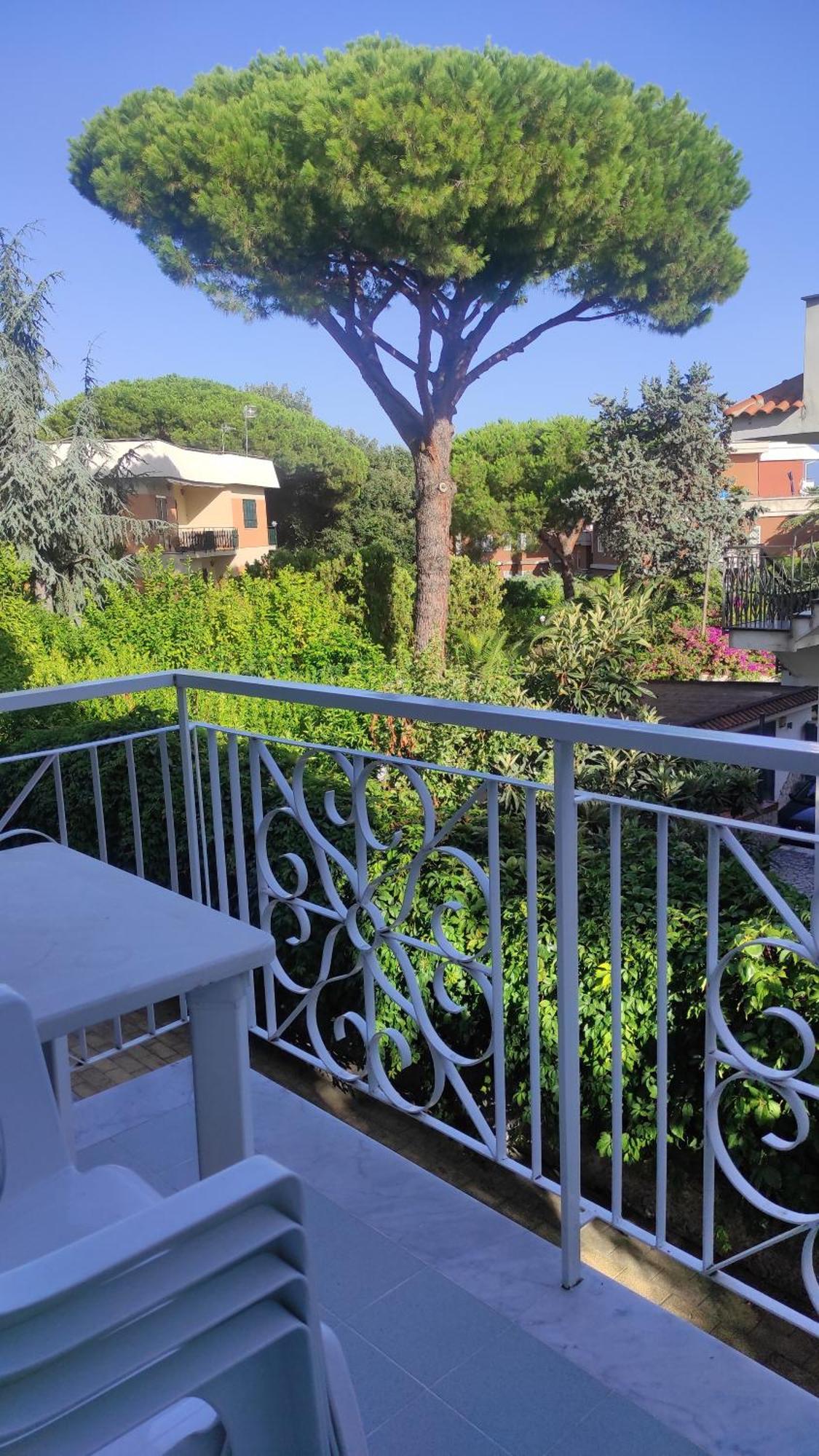 Apartamento Sakura House Near Vesuvius, Herculaneum And Pompeii Free Parking Torre del Greco Exterior foto